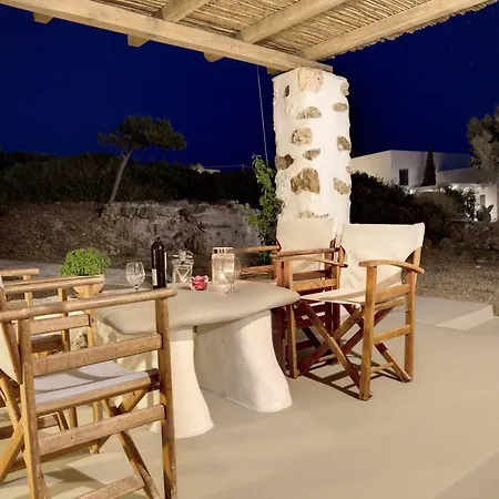 Feriehus Eleonas Villas, Near Lolantonis Páros